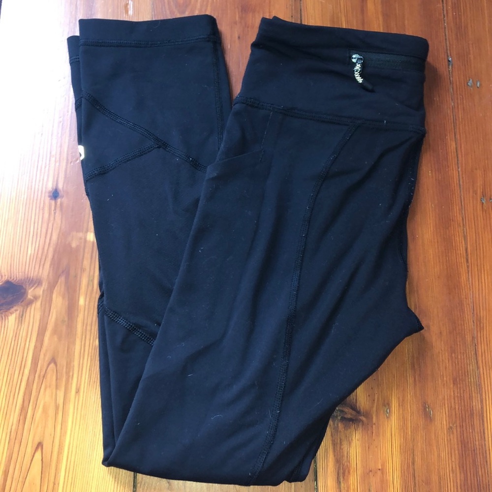 Black Lululemon leggings